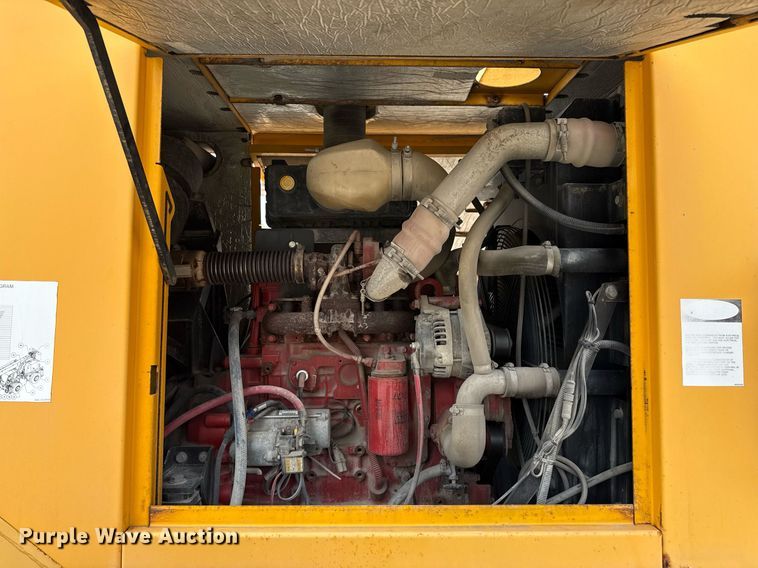 image for item ED5563 Manitex M-150 crane