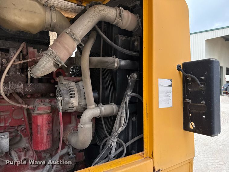 image for item ED5563 Manitex M-150 crane