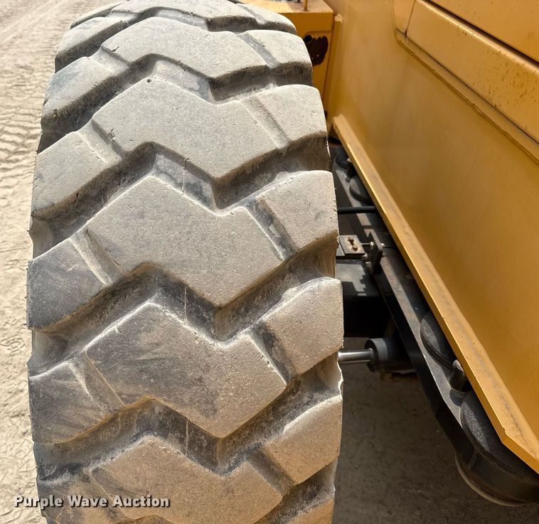 image for item ED5563 Manitex M-150 crane