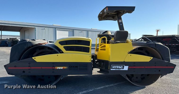 image for item ED5568 Hypac C784A double drum vibratory roller