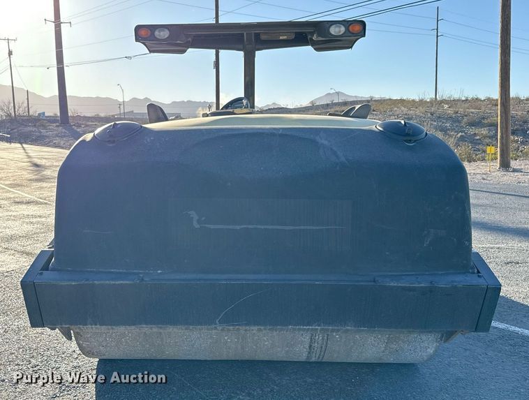 image for item ED5568 Hypac C784A double drum vibratory roller