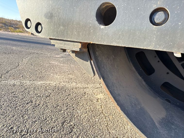 image for item ED5568 Hypac C784A double drum vibratory roller