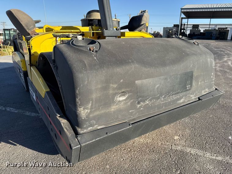 image for item ED5568 Hypac C784A double drum vibratory roller