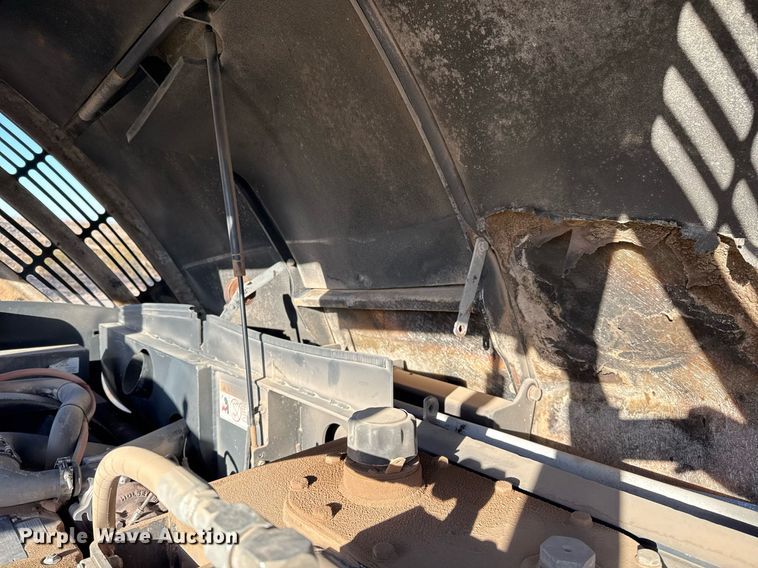 image for item ED5568 Hypac C784A double drum vibratory roller