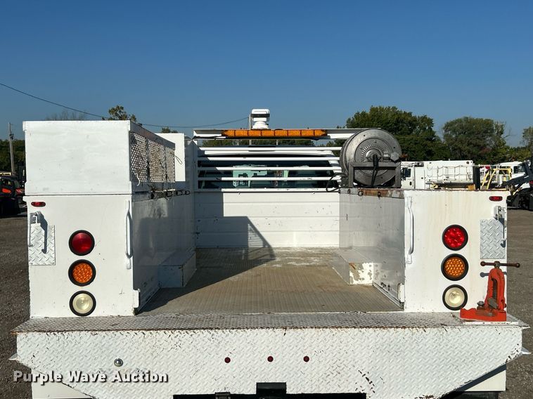 image for item EG1112 2013 Ford F550 Super Duty  Crew Cab utility / service truck