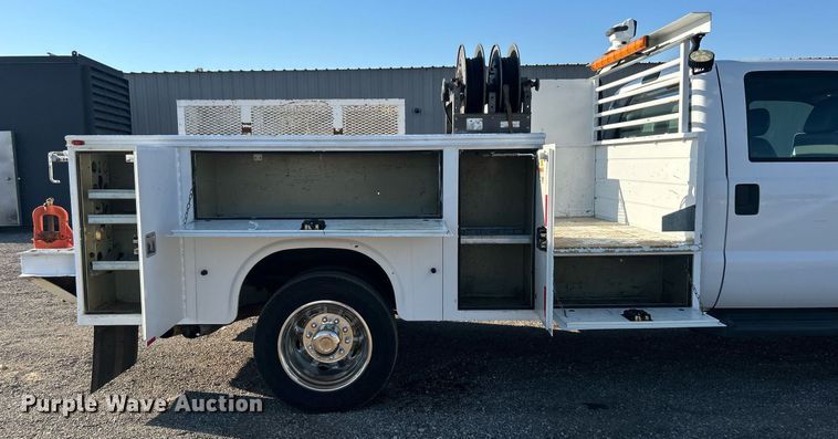 image for item EG1112 2013 Ford F550 Super Duty  Crew Cab utility / service truck