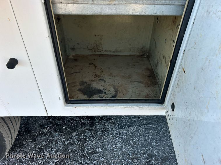 image for item EG1112 2013 Ford F550 Super Duty  Crew Cab utility / service truck