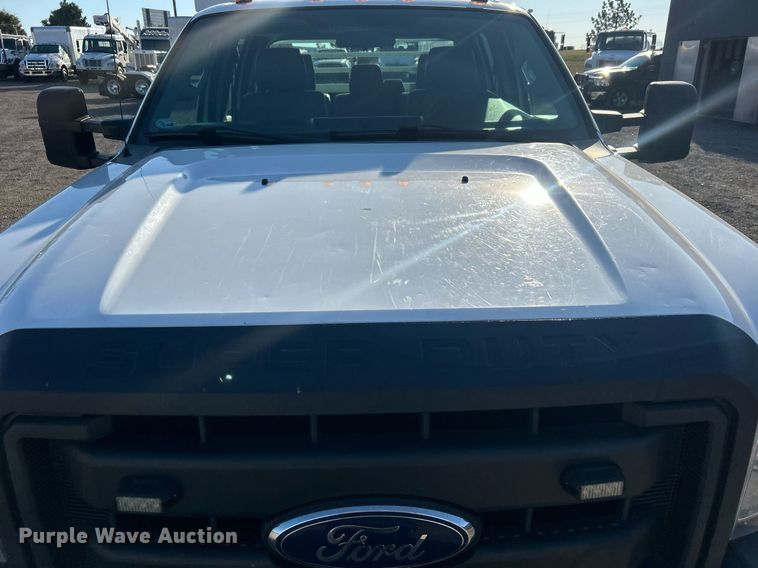 image for item EG1112 2013 Ford F550 Super Duty  Crew Cab utility / service truck