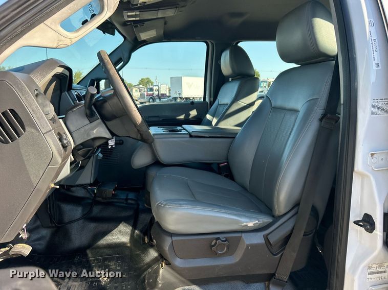 image for item EG1112 2013 Ford F550 Super Duty  Crew Cab utility / service truck