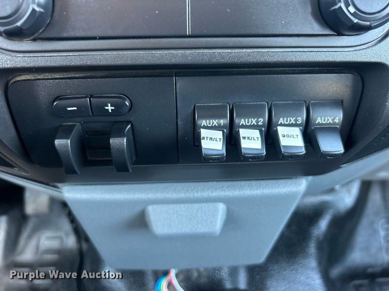 image for item EG1112 2013 Ford F550 Super Duty  Crew Cab utility / service truck