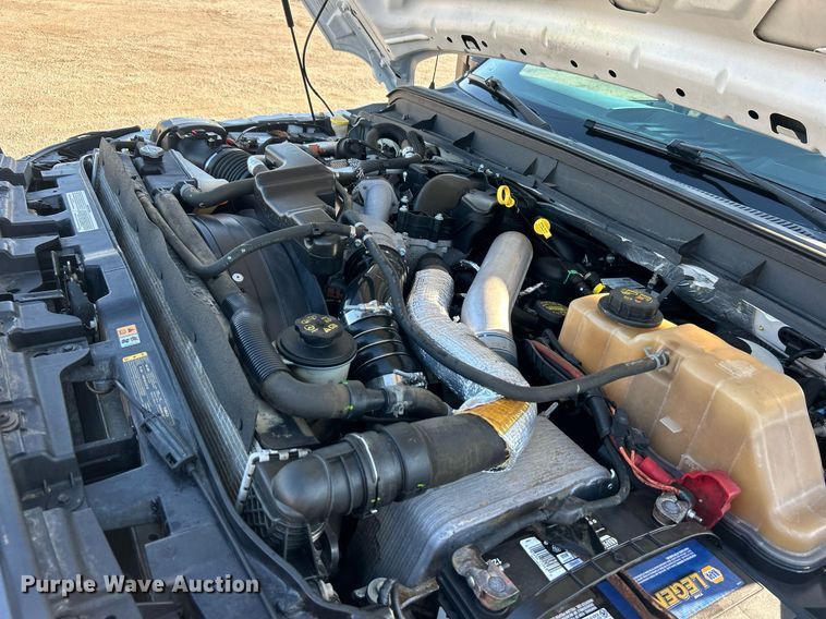 image for item EG1112 2013 Ford F550 Super Duty  Crew Cab utility / service truck