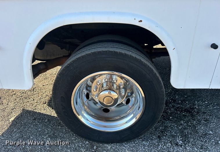 image for item EG1112 2013 Ford F550 Super Duty  Crew Cab utility / service truck