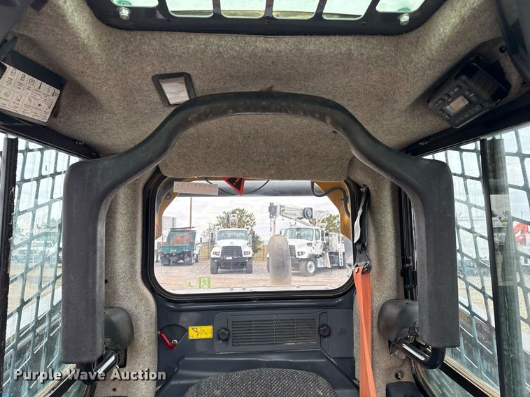 image for item EG2465 2017 John Deere 331G tracked skid steer loader