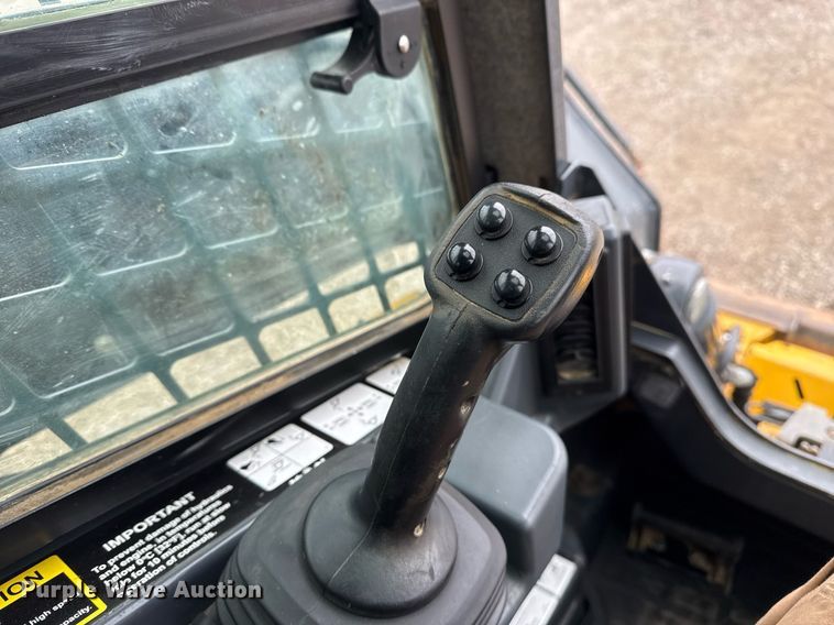 image for item EG2465 2017 John Deere 331G tracked skid steer loader