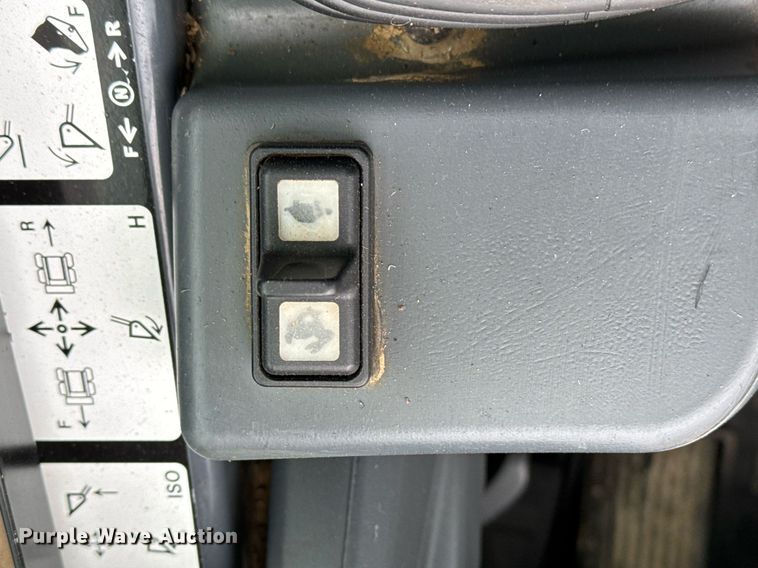 image for item EG2465 2017 John Deere 331G tracked skid steer loader