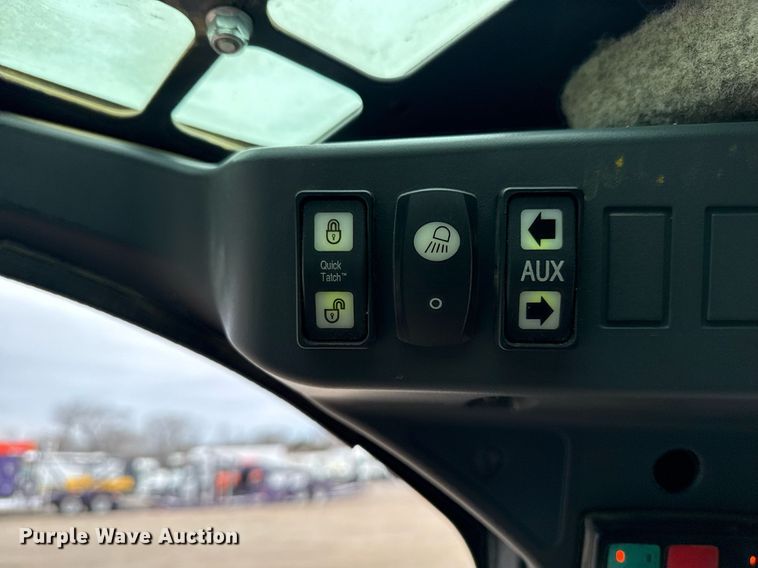 image for item EG2465 2017 John Deere 331G tracked skid steer loader