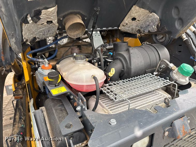 image for item EG2465 2017 John Deere 331G tracked skid steer loader