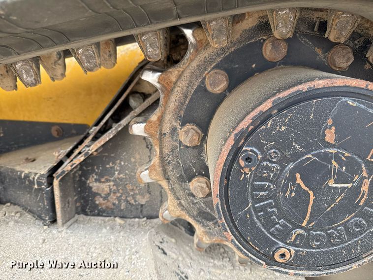 image for item EG2465 2017 John Deere 331G tracked skid steer loader