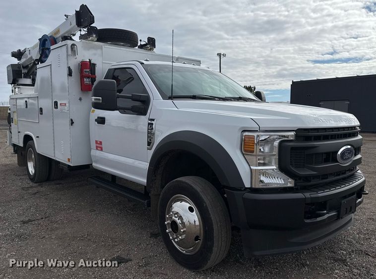 image for item EG2490 2022 Ford F550 utility / service truck