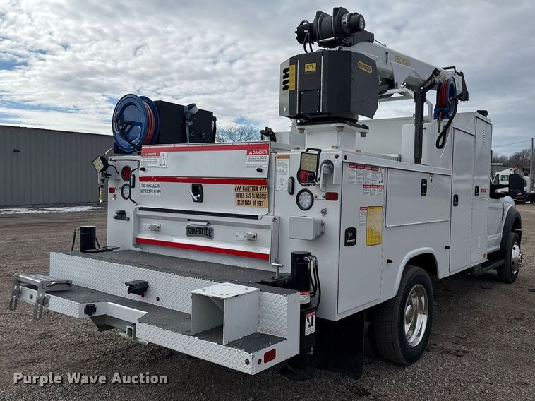 image for item EG2490 2022 Ford F550 utility / service truck