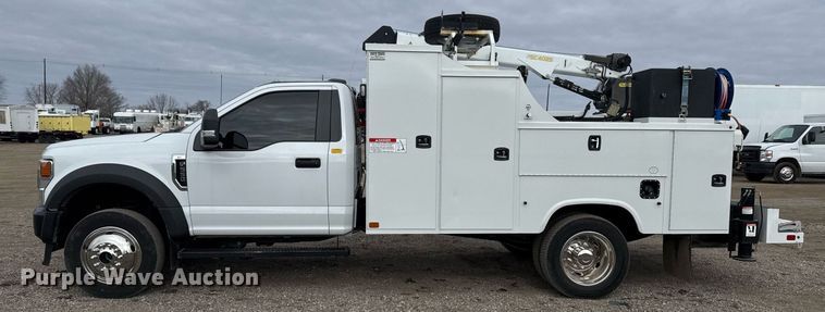 image for item EG2490 2022 Ford F550 utility / service truck