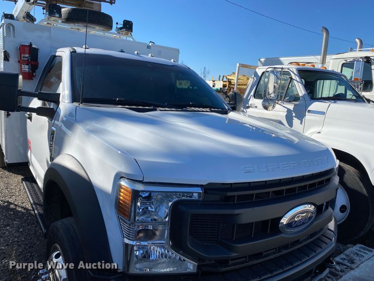 image for item EG2490 2022 Ford F550 utility / service truck