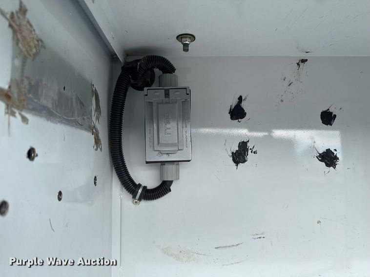 image for item EG2490 2022 Ford F550 utility / service truck