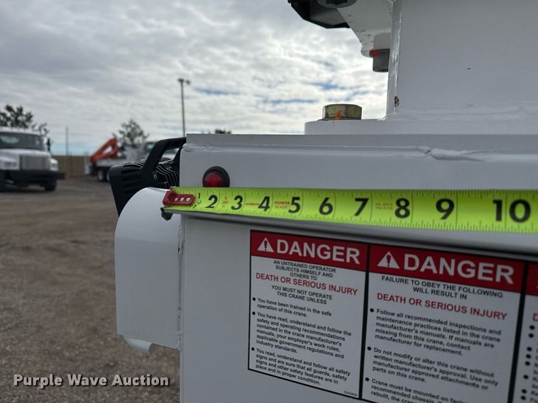 image for item EG2490 2022 Ford F550 utility / service truck