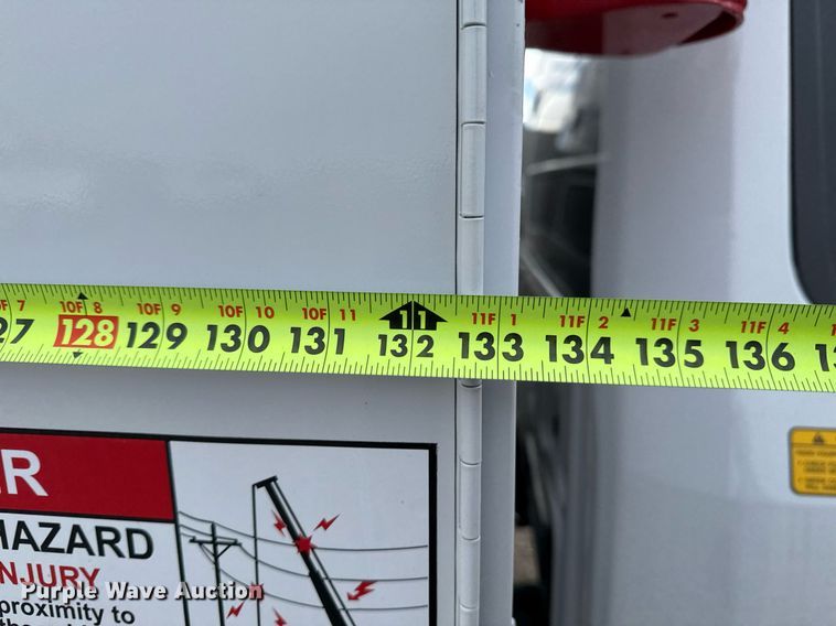 image for item EG2490 2022 Ford F550 utility / service truck