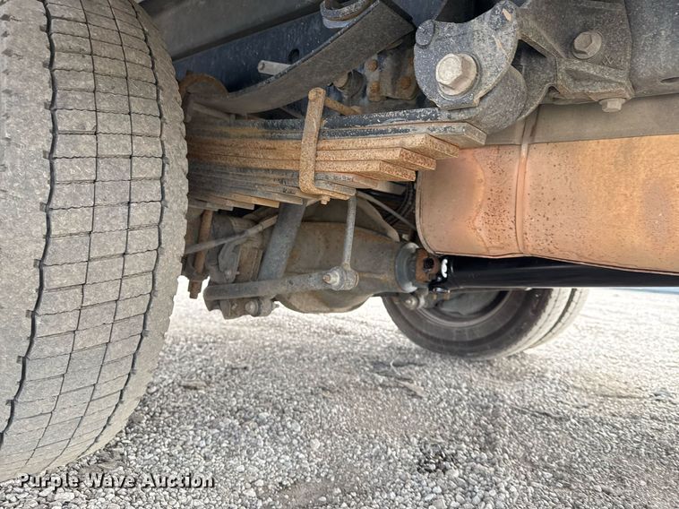 image for item EG2490 2022 Ford F550 utility / service truck