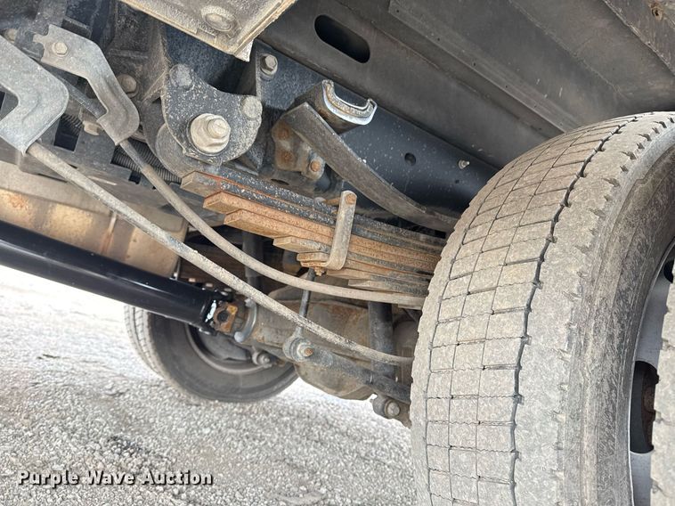 image for item EG2490 2022 Ford F550 utility / service truck