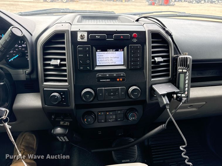 image for item EG2490 2022 Ford F550 utility / service truck