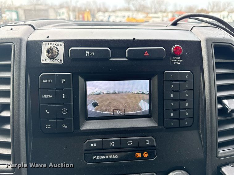 image for item EG2490 2022 Ford F550 utility / service truck