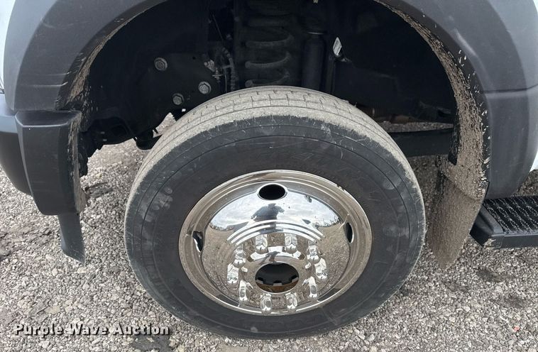 image for item EG2490 2022 Ford F550 utility / service truck