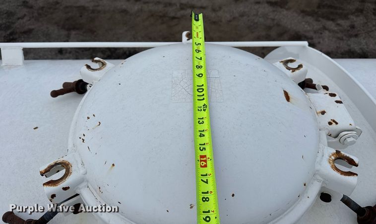 image for item EG2566 2010 Mack GU713 vacuum truck