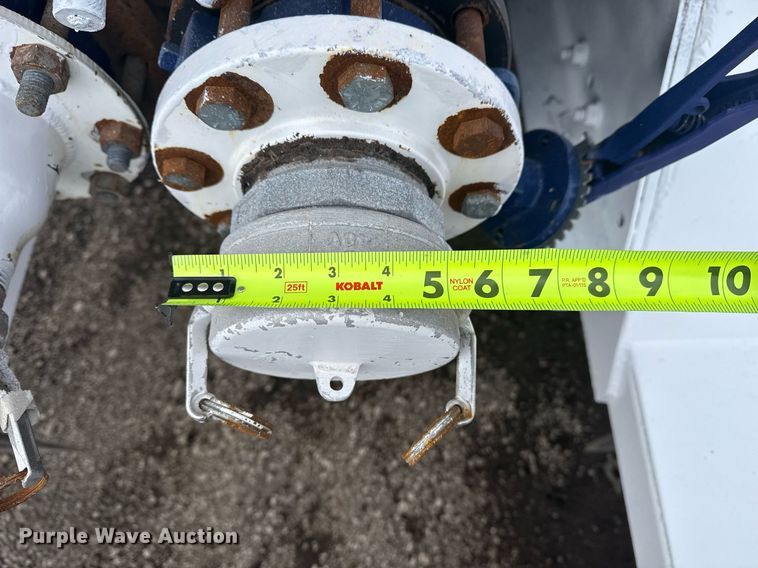 image for item EG2566 2010 Mack GU713 vacuum truck