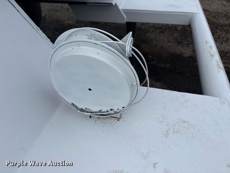 image for item EG2566 2010 Mack GU713 vacuum truck