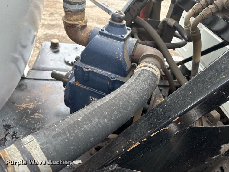 image for item EG2566 2010 Mack GU713 vacuum truck