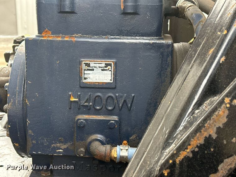 image for item EG2566 2010 Mack GU713 vacuum truck