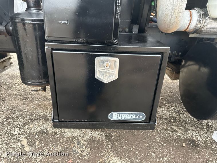 image for item EG2566 2010 Mack GU713 vacuum truck