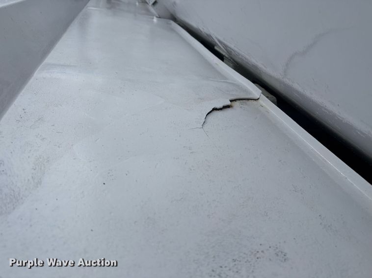 image for item EG2566 2010 Mack GU713 vacuum truck