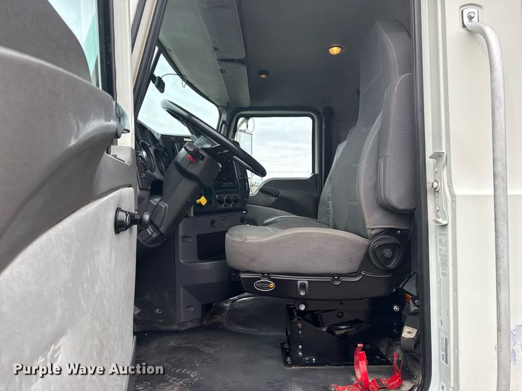 image for item EG2566 2010 Mack GU713 vacuum truck