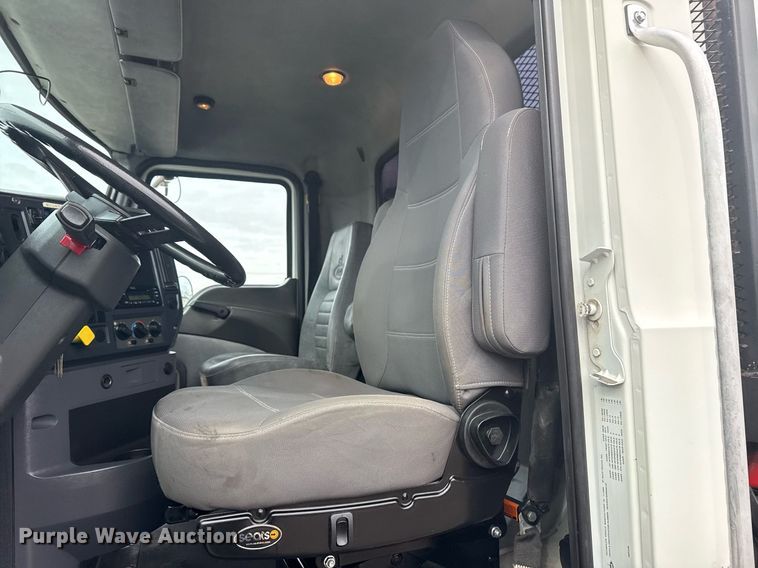 image for item EG2566 2010 Mack GU713 vacuum truck