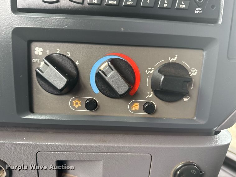 image for item EG2566 2010 Mack GU713 vacuum truck