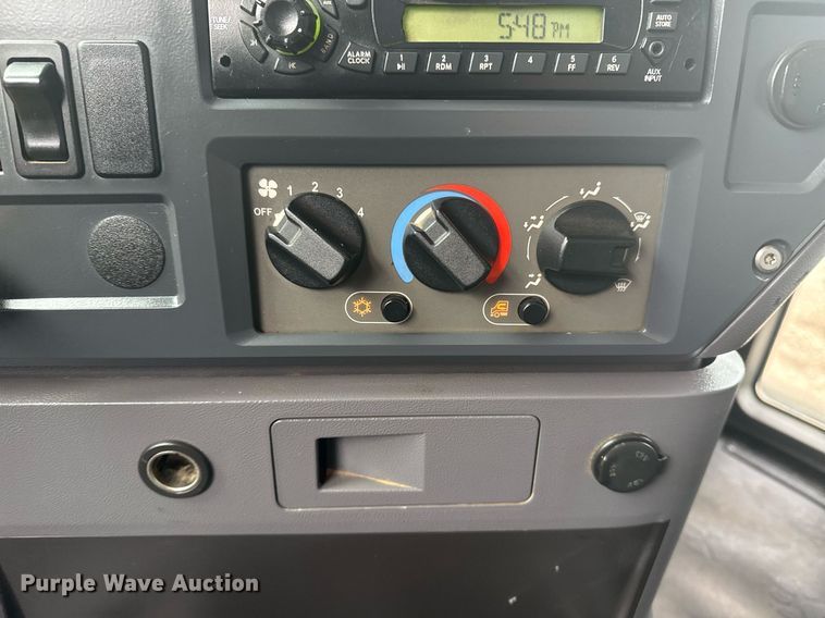 image for item EG2566 2010 Mack GU713 vacuum truck