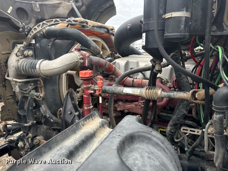 image for item EG2566 2010 Mack GU713 vacuum truck