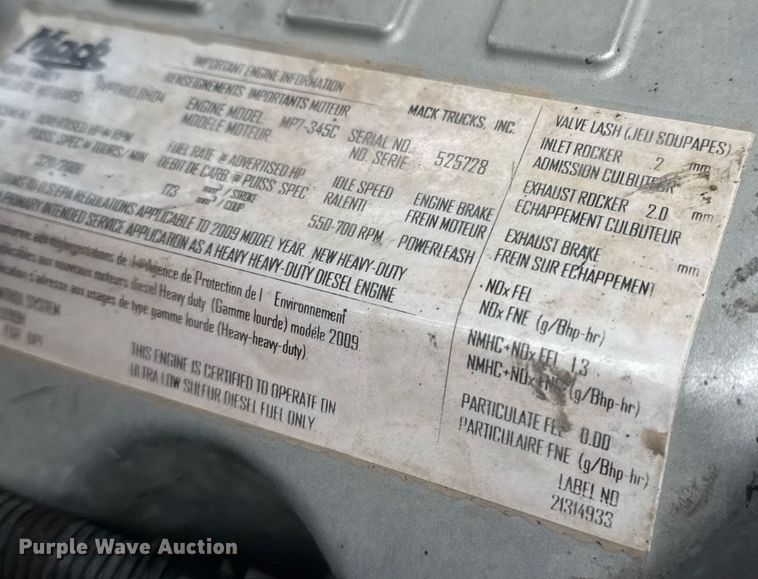 image for item EG2566 2010 Mack GU713 vacuum truck