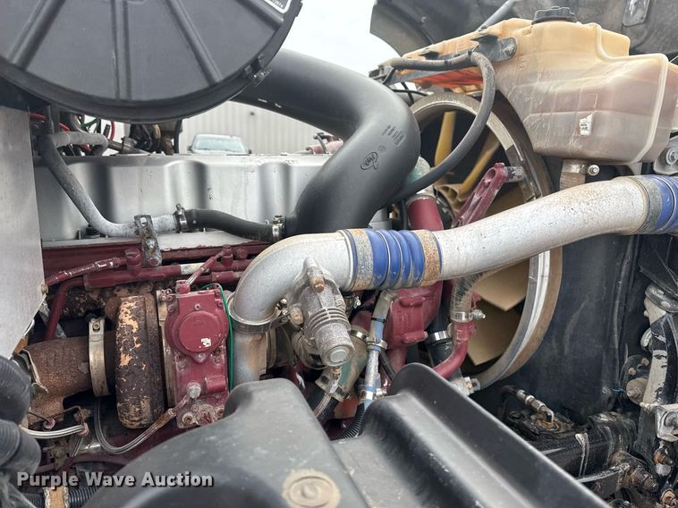 image for item EG2566 2010 Mack GU713 vacuum truck