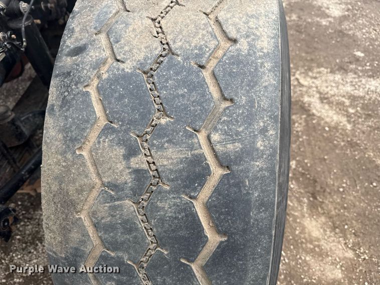 image for item EG2566 2010 Mack GU713 vacuum truck