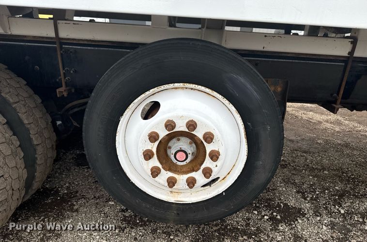 image for item EG2566 2010 Mack GU713 vacuum truck